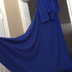 ✅NEW VICTORIA'S SECRET 7 IN 1 MOD DRESS.  BEAUTIFUL BLUE CONVERTIBLE.  SIZE MED.